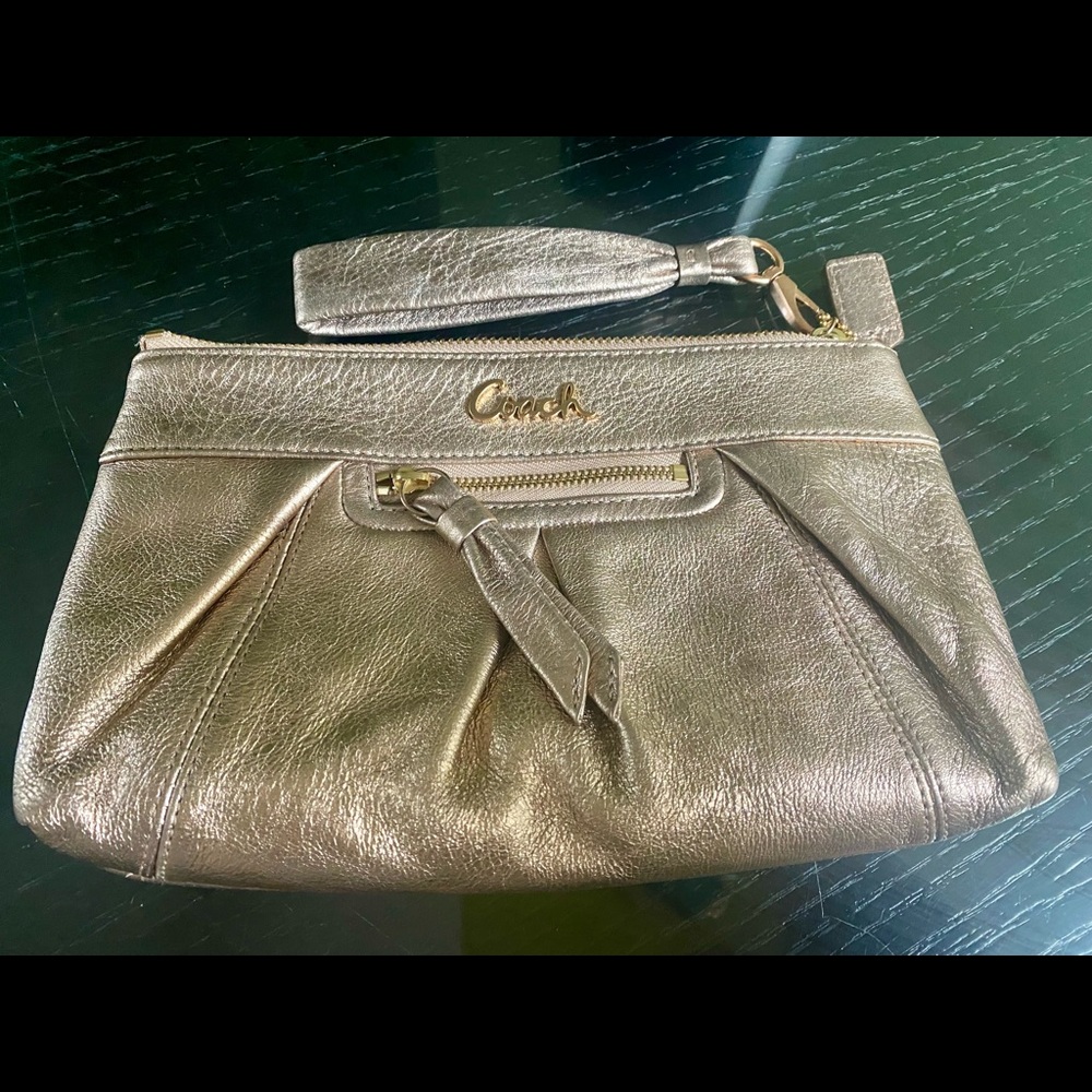 Coach clutch | wristlet | rose gold | metallic purse | handbag